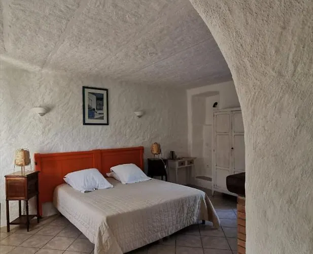 L'aghjalle Bed & Breakfast 3*